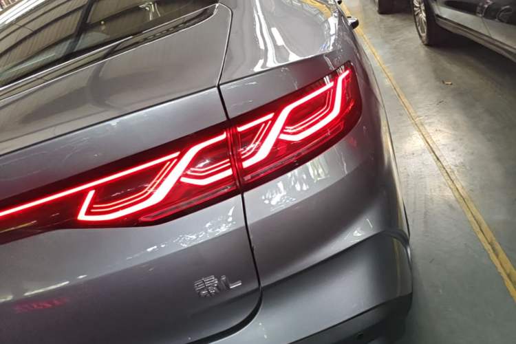 Used BYD Qin L 2024 DM-i 120KM Leading Model Right Rear Taillight