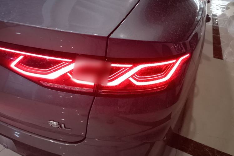 Used BYD Qin L 2024 DM-i 120KM Excellence Model Right Rear Taillight