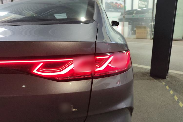 Used BYD Qin L 2024 DM-i 120KM Beyond Model Right Rear Taillight