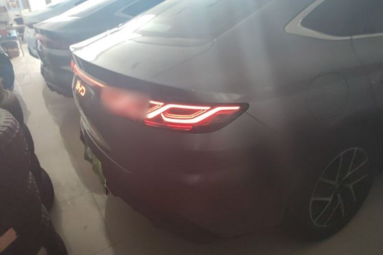 Used BYD Qin L 2024 DM-i 120KM Leading Model Right Rear Taillight