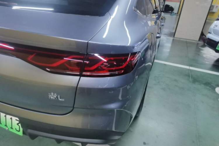 Used BYD Qin L 2024 DM-i 80KM Leading Model Right Rear Taillight