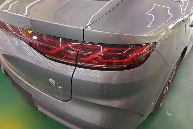 Used BYD Qin L 2024 DM-i 120KM Leading Model Right Rear Taillight