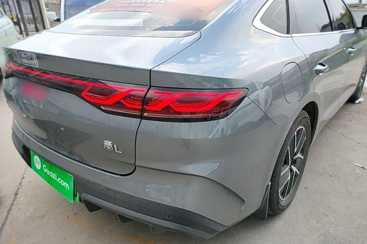 Used BYD Qin L 2024 DM-i 120KM Leading Model Right Rear Taillight