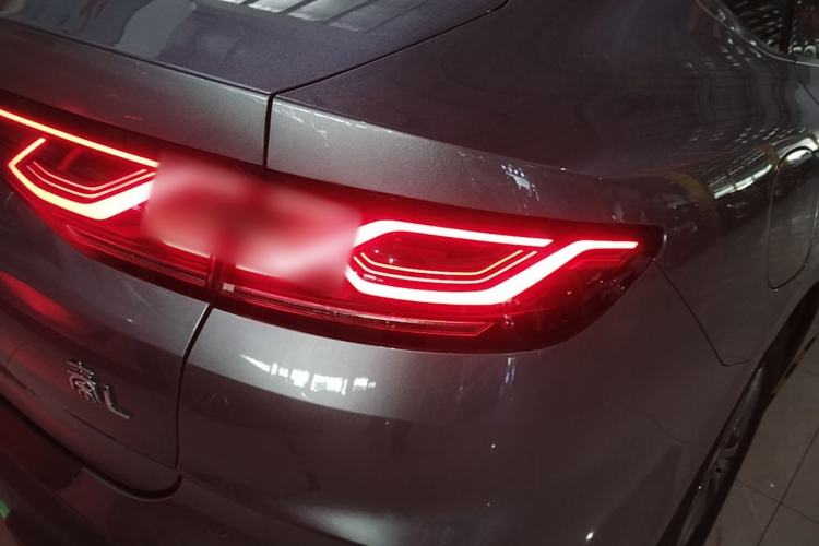 Used BYD Qin L 2024 DM-i 80KM Leading Model Right Rear Taillight