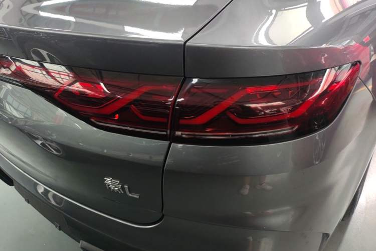 Used BYD Qin L 2024 DM-i 80KM Leading Model Right Rear Taillight