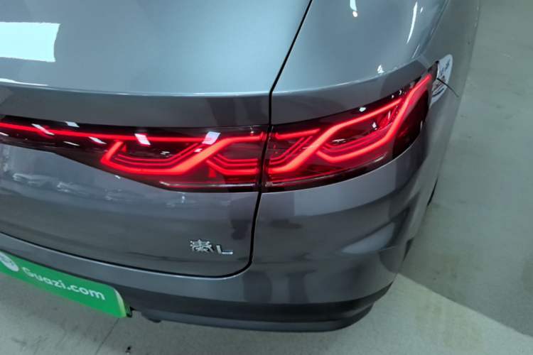 Used BYD Qin L 2024 DM-i 120KM Beyond Model Right Rear Taillight