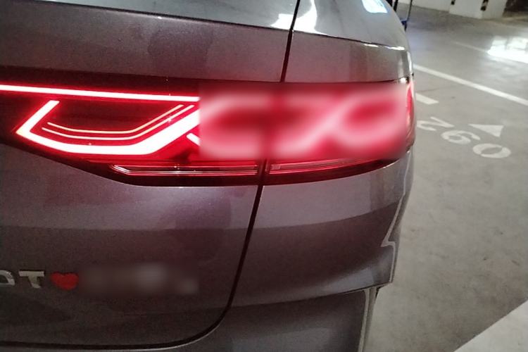 Used BYD Qin L 2024 DM-i 120KM Beyond Model Right Rear Taillight