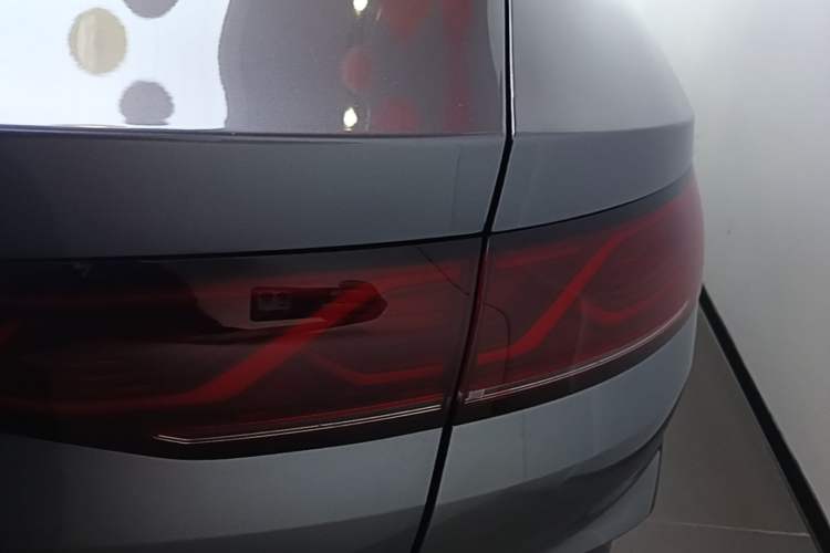 Used BYD Qin L 2024 DM-i 120KM Leading Model Right Rear Taillight