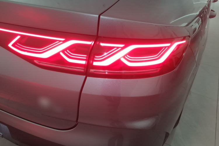 Used BYD Qin L 2024 DM-i 80KM Beyond Model Right Rear Taillight