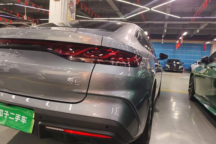 Used BYD Qin L 2024 DM-i 80KM Beyond Model Right Rear Taillight