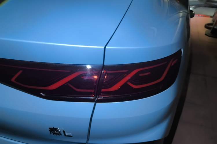 Used BYD Qin L 2024 DM-i 120KM Beyond Model Right Rear Taillight