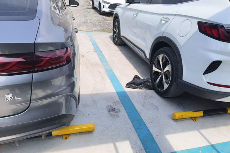 Used BYD Qin L 2024 DM-i 80KM Beyond Model Right Rear Taillight