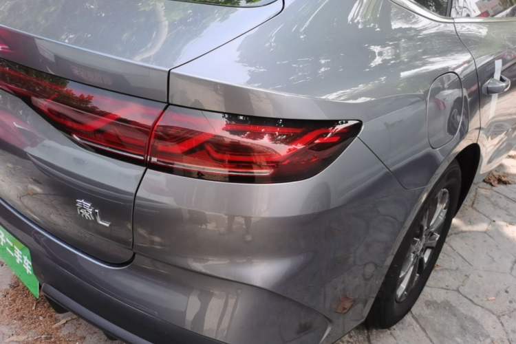 Used BYD Qin L 2024 DM-i 80KM Leading Model Right Rear Taillight