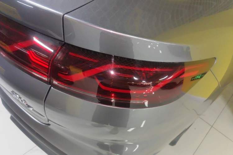 Used BYD Qin L 2024 DM-i 80KM Beyond Model Right Rear Taillight
