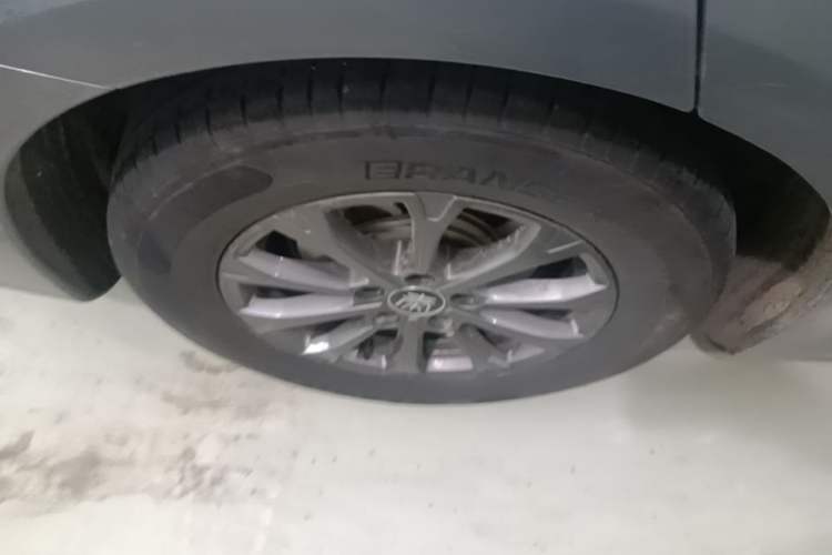 Used BYD Qin L 2024 DM-i 80KM Leading Model Right Rear Wheel Hub