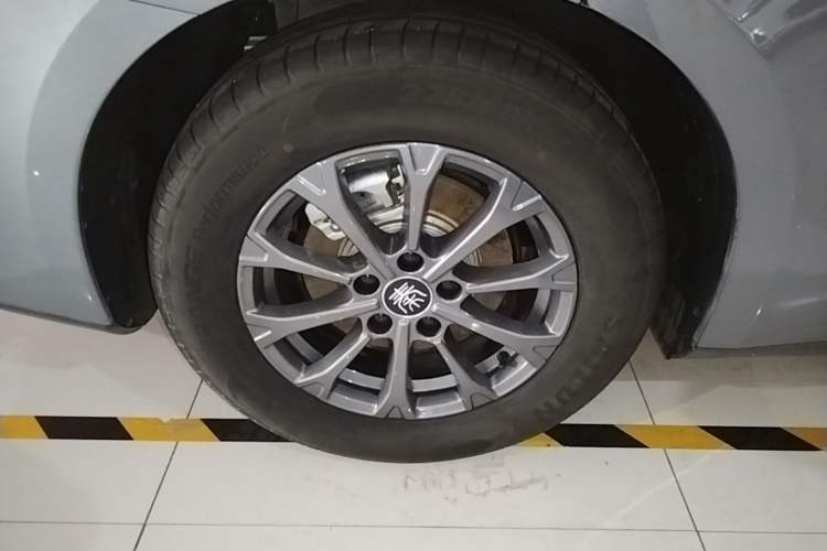 Used BYD Qin L 2024 DM-i 80KM Leading Model Right Rear Wheel Hub