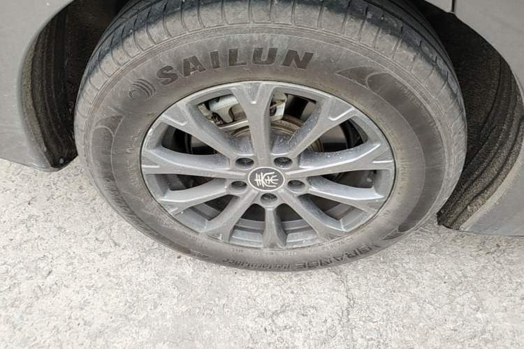 Used BYD Qin L 2024 DM-i 80KM Leading Model Right Rear Wheel Hub