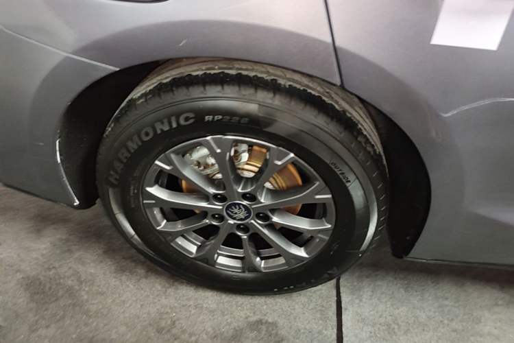 Used BYD Qin L 2024 DM-i 80KM Leading Model Right Rear Wheel Hub