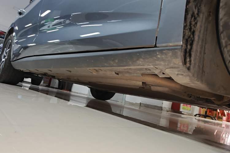 Used BYD Qin L 2024 DM-i 120KM Leading Model Right Side Sill