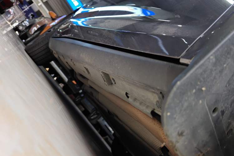Used BYD Qin L 2024 DM-i 120KM Excellence Model Right Side Sill