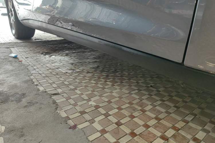 Used BYD Qin L 2024 DM-i 80KM Beyond Model Right Side Sill