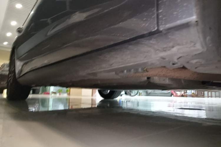 Used BYD Qin L 2024 DM-i 120KM Excellence Model Right Side Sill