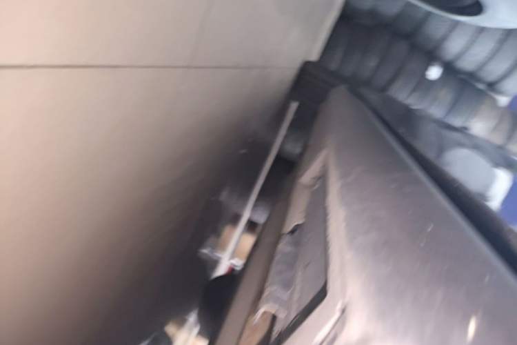 Used BYD Qin L 2024 DM-i 120KM Leading Model Right Side Sill