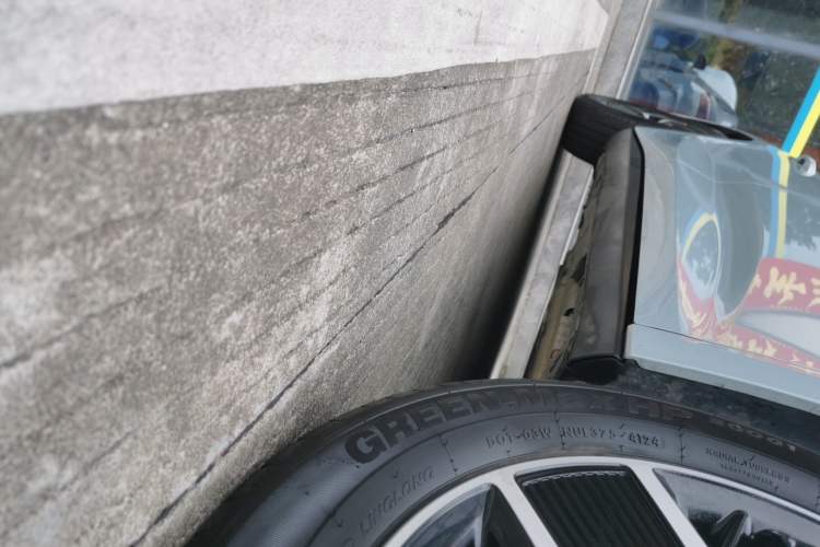 Used BYD Qin L 2024 DM-i 80KM Beyond Model Right Side Sill