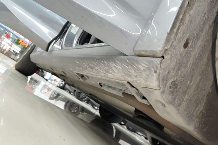 Used BYD Qin L 2024 DM-i 80KM Beyond Model Right Side Sill