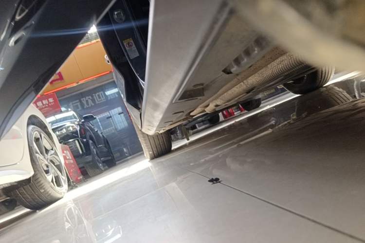 Used BYD Qin L 2024 DM-i 80KM Beyond Model Right Side Sill