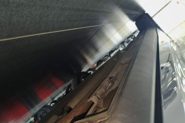 Used BYD Qin L 2024 DM-i 120KM Excellence Model Right Side Sill