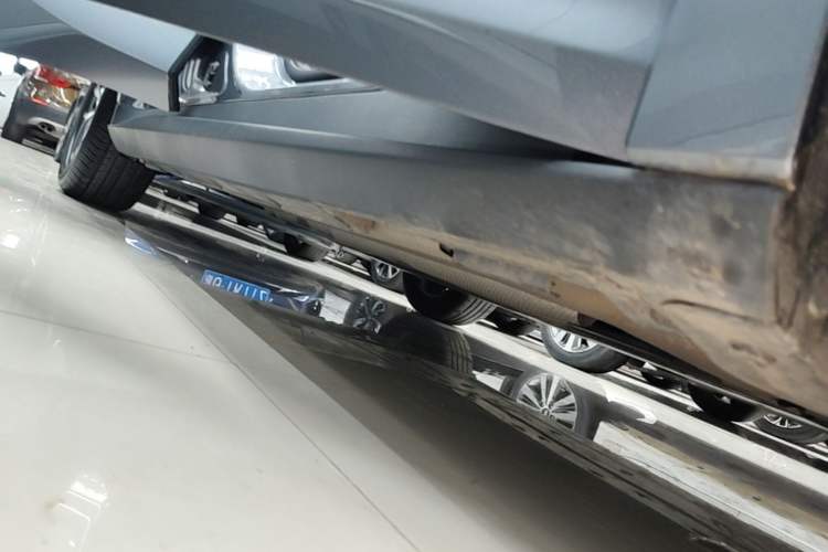 Used BYD Qin L 2024 DM-i 80KM Beyond Model Right Side Sill