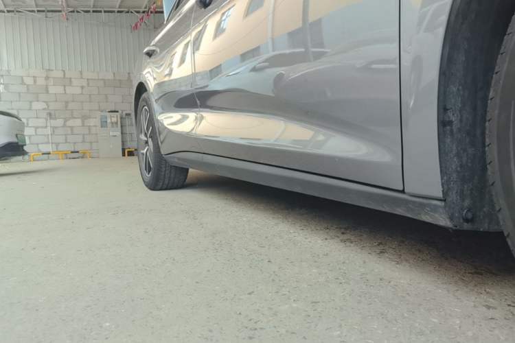 Used BYD Qin L 2024 DM-i 80KM Beyond Model Right Side Sill