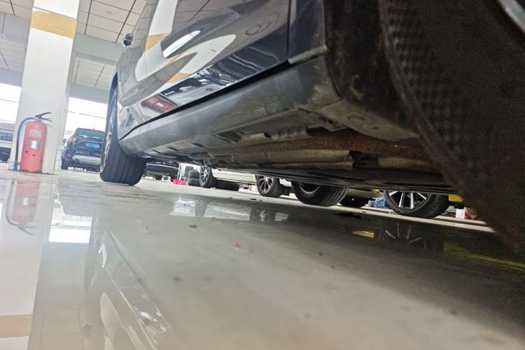 Used BYD Qin L 2024 DM-i 120KM Leading Model Right Side Sill
