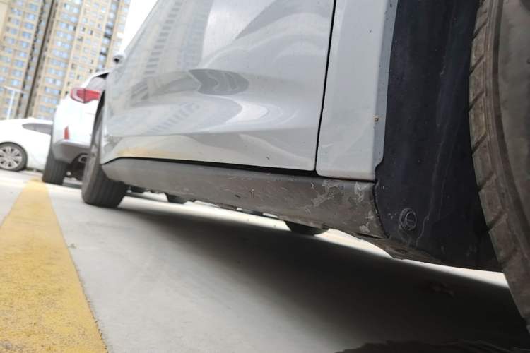 Used BYD Qin L 2024 DM-i 80KM Leading Model Right Side Sill