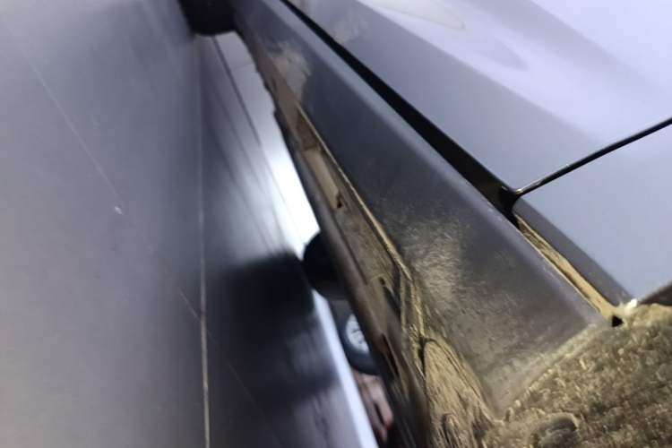 Used BYD Qin L 2024 DM-i 120KM Leading Model Right Side Sill