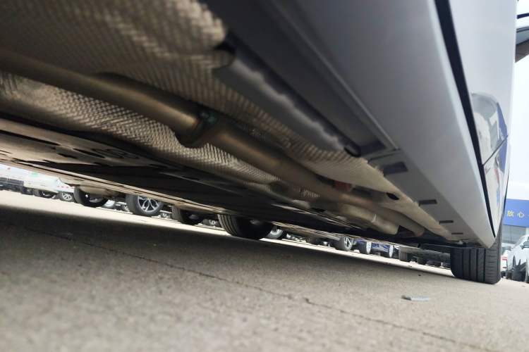 Used BYD Qin L 2024 DM-i 80KM Leading Model Right Side Sill