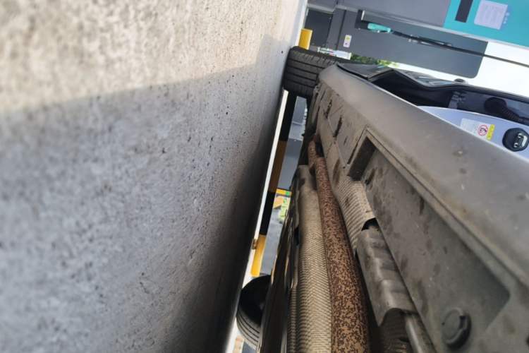Used BYD Qin L 2024 DM-i 80KM Beyond Model Right Side Sill