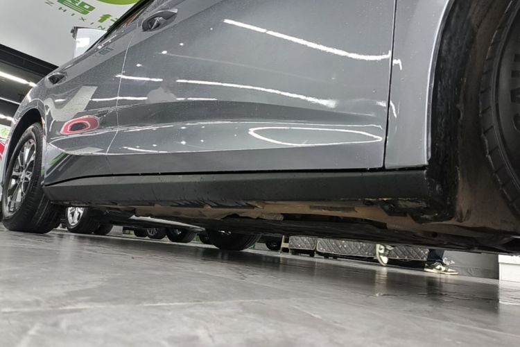 Used BYD Qin L 2024 DM-i 80KM Leading Model Right Side Sill