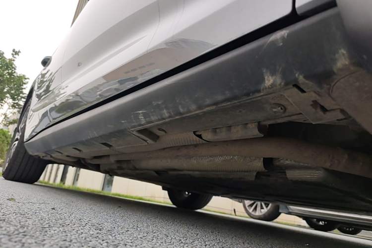 Used BYD Qin L 2024 DM-i 120KM Excellence Model Right Side Sill