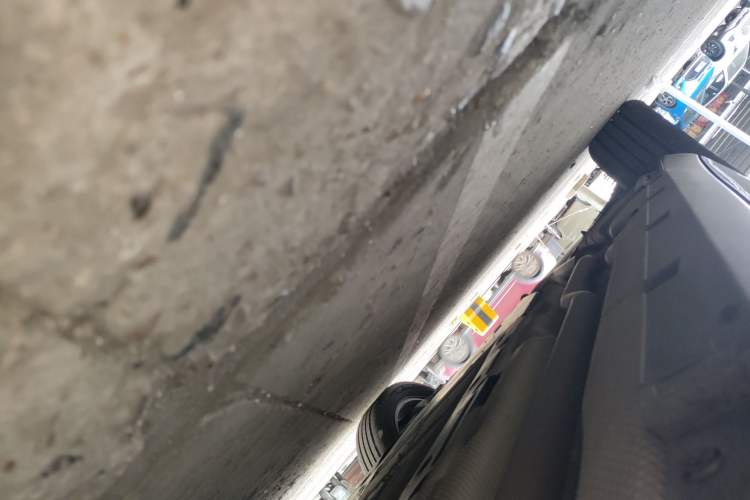 Used BYD Qin L 2024 DM-i 80KM Beyond Model Right Side Sill