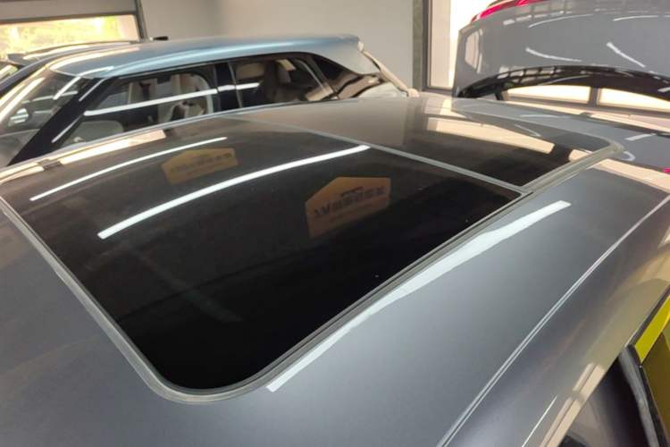 Used BYD Qin L 2024 DM-i 120KM Excellence Model Roof