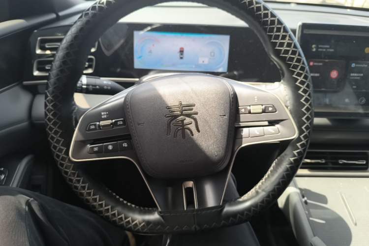 Used BYD Qin L 2024 DM-i 120KM Beyond Model Steering Wheel
