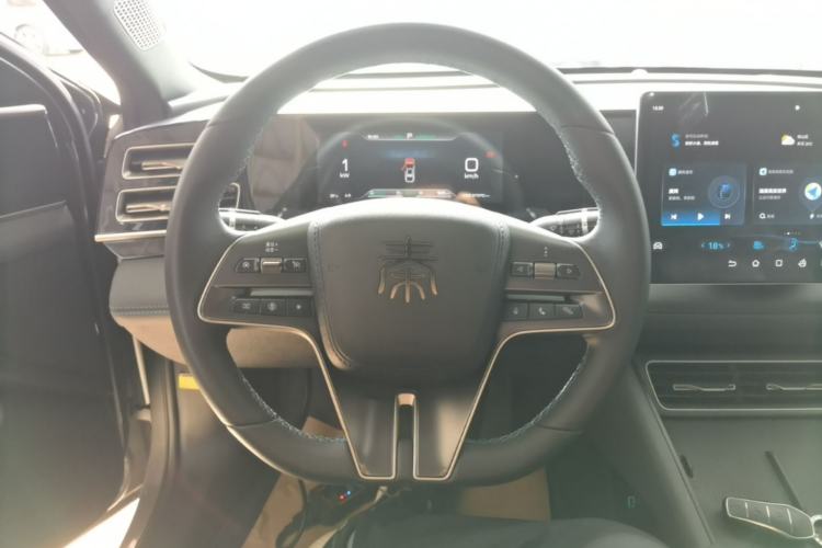 Used BYD Qin L 2024 DM-i 80KM Beyond Model Steering Wheel