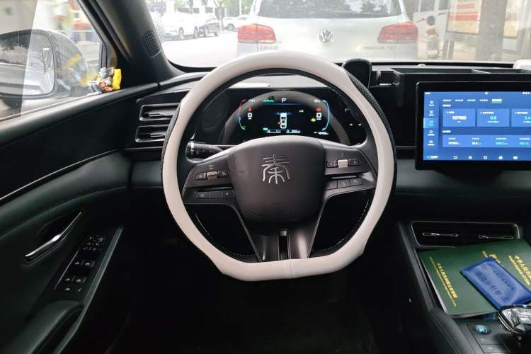 Used BYD Qin L 2024 DM-i 80KM Leading Model Steering Wheel