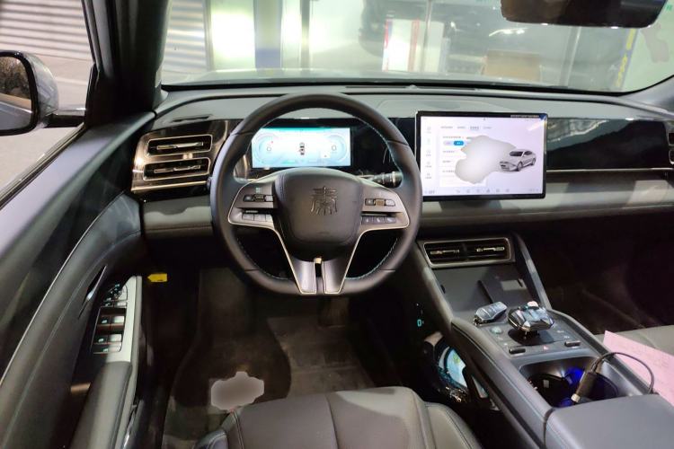 Used BYD Qin L 2024 DM-i 120KM Beyond Model Steering Wheel