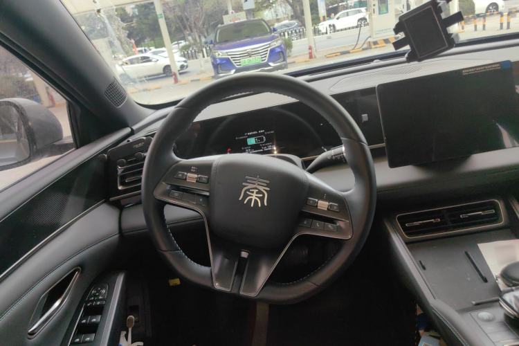 Used BYD Qin L 2024 DM-i 80KM Leading Model Steering Wheel