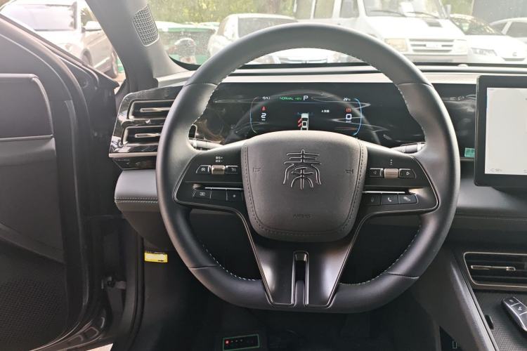Used BYD Qin L 2024 DM-i 80KM Leading Model Steering Wheel