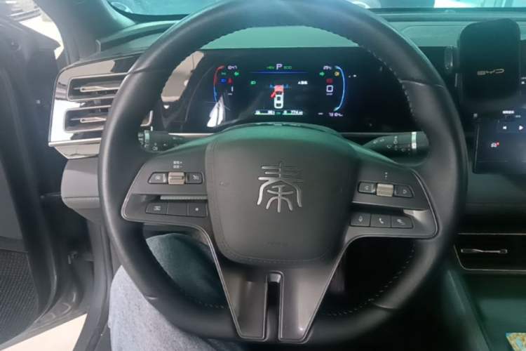Used BYD Qin L 2024 DM-i 80KM Leading Model Steering Wheel