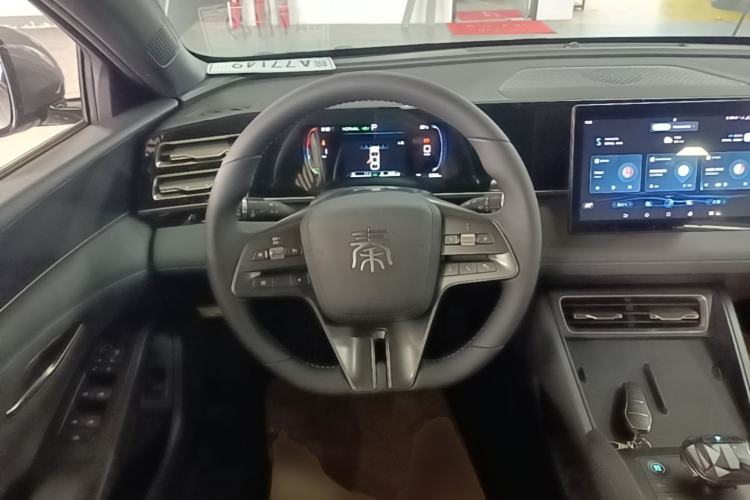 Used BYD Qin L 2024 DM-i 80KM Leading Model Steering Wheel